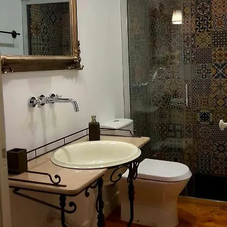 Pateo Boaventura In Bairro Alto * Lisboa